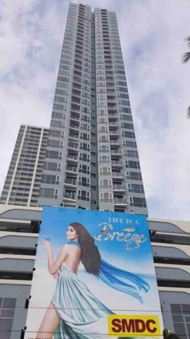 Breeze Residences - 1Br Unit With Balcony -Top Floor Manila Zewnętrze zdjęcie