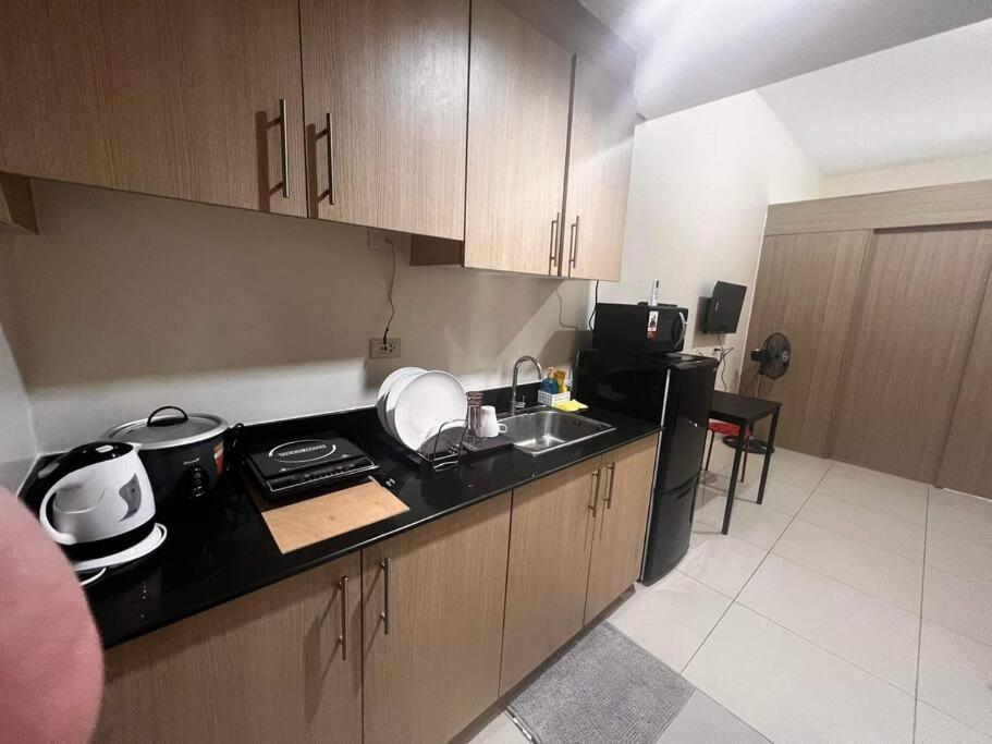 Breeze Residences - 1Br Unit With Balcony -Top Floor Manila Zewnętrze zdjęcie