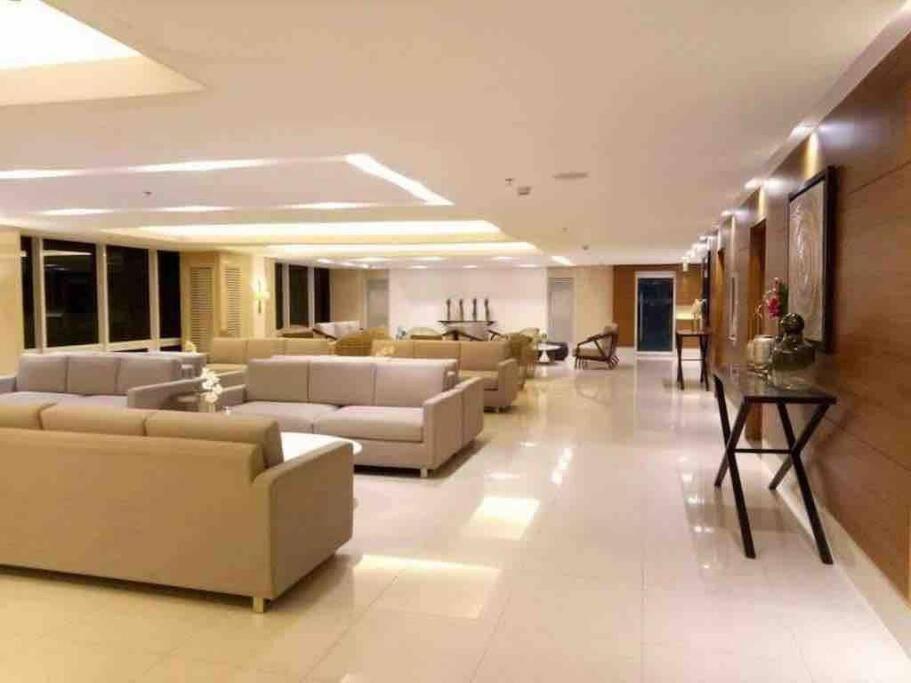 Breeze Residences - 1Br Unit With Balcony -Top Floor Manila Zewnętrze zdjęcie