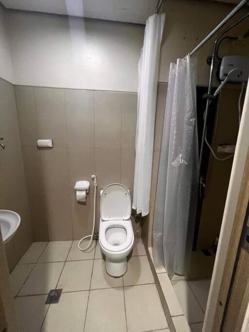 Breeze Residences - 1Br Unit With Balcony -Top Floor Manila Zewnętrze zdjęcie